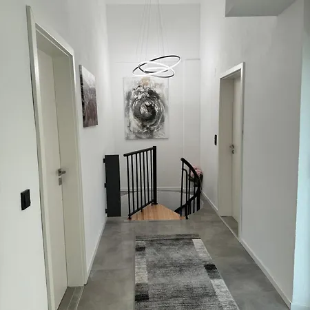 Wohlfuehloase Mit Whirlpool Und Wifi * Fuldabruck