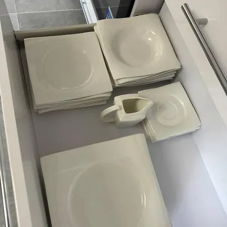 Mit Separatem Eingang *